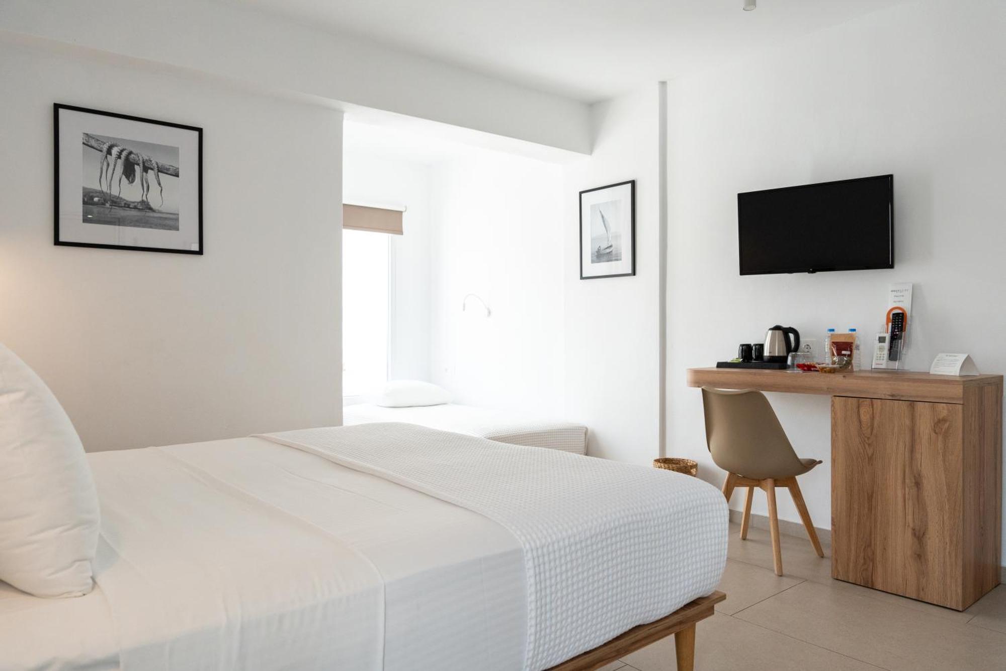 Sea Breeze Hotel (Adults Only) Херсонисос Екстериор снимка