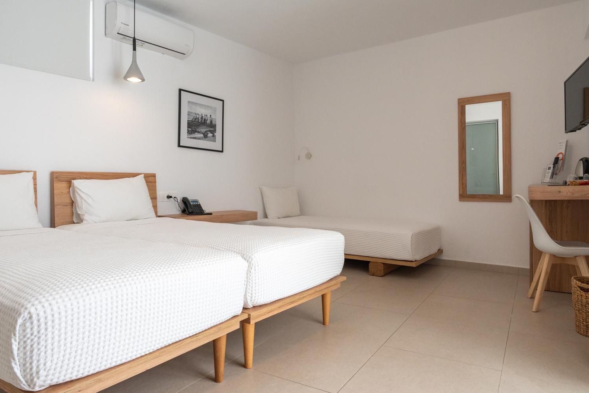 Sea Breeze Hotel (Adults Only) Херсонисос Екстериор снимка