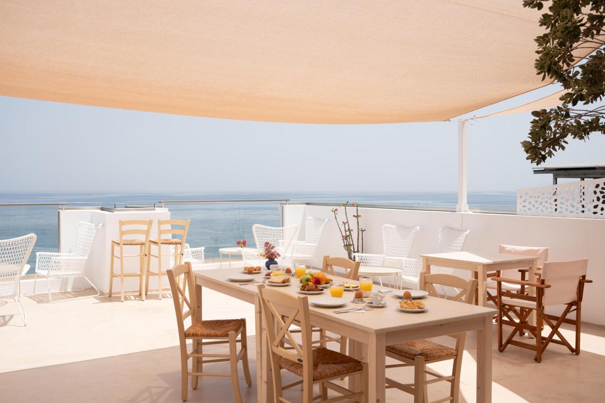Sea Breeze Hotel (Adults Only) Херсонисос Екстериор снимка