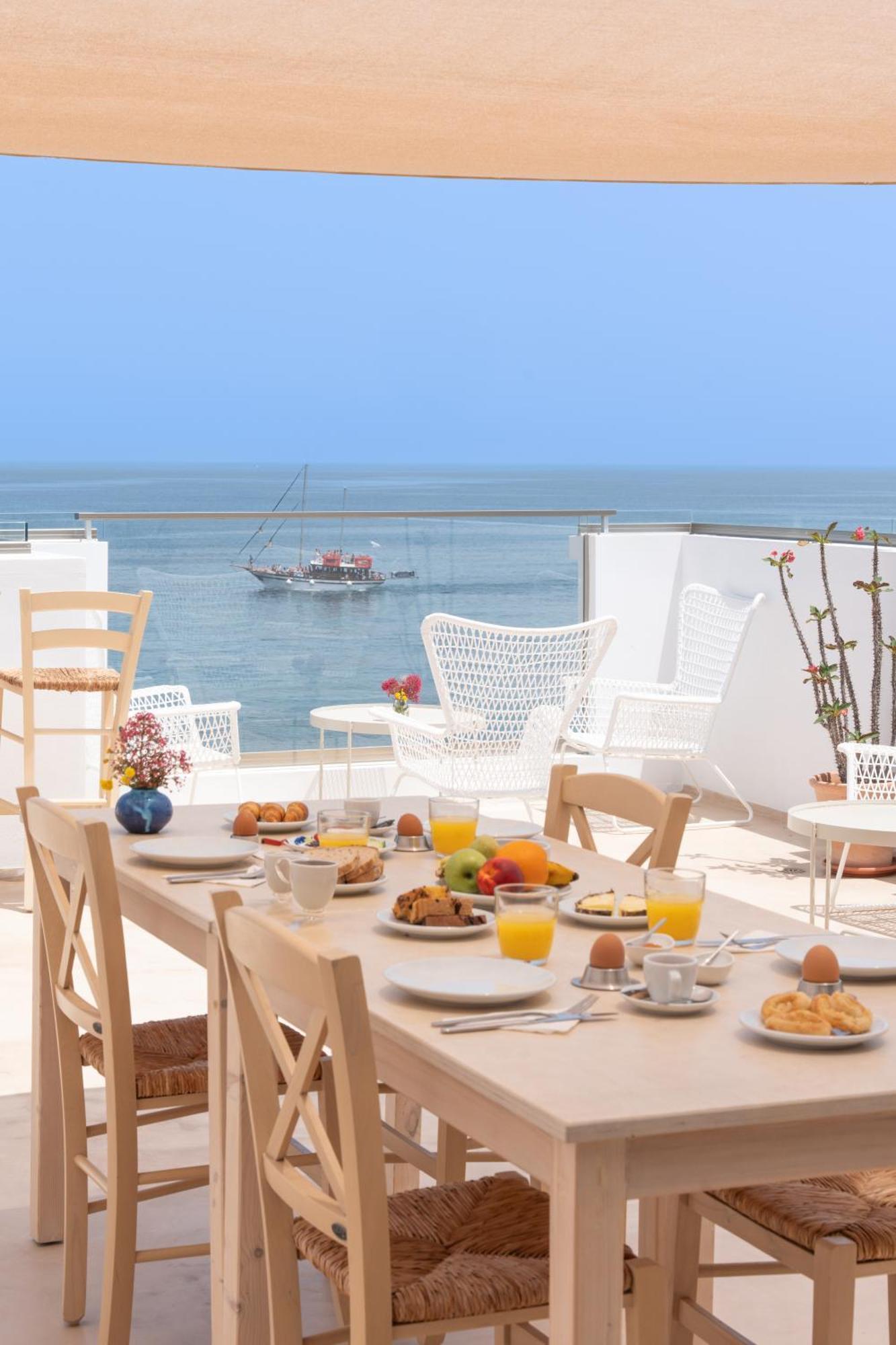 Sea Breeze Hotel (Adults Only) Херсонисос Екстериор снимка